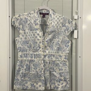 Gloria Vanderbilt blue and white women’s blouse size PM